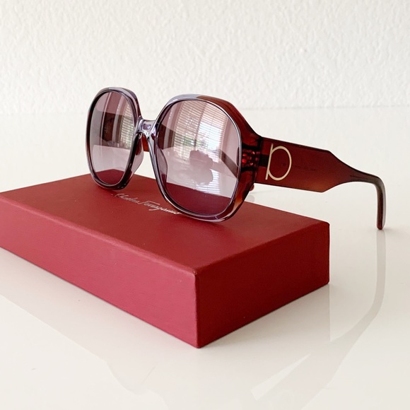 NEW Salvatore Ferragamo Sunglasses - Picture 4 of 14